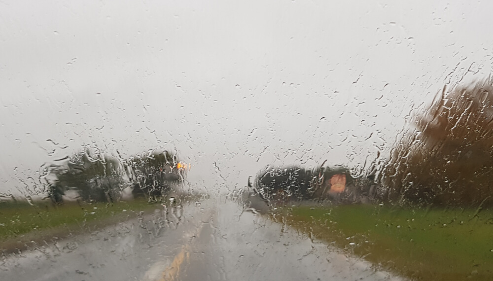 Clima: se mantienen los alertas por lluvias, tormentas y viento en diferentes zonas