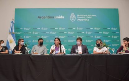 Ministerio de Agricultura financiará proyectos de mujeres rurales