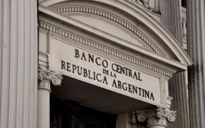 Más límites del Banco Central a productores de soja: quien vendió a $ 200 no podrá comprar dólares