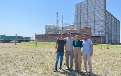 En Esmeralda, brilla un molino único en Argentina: funciona prácticamente solo