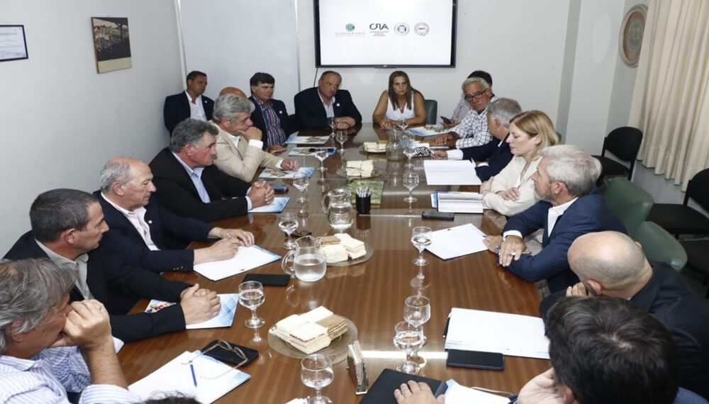 Semillas, créditos y retenciones, los temas en la reunión entre la Mesa de Enlace y gobernadores