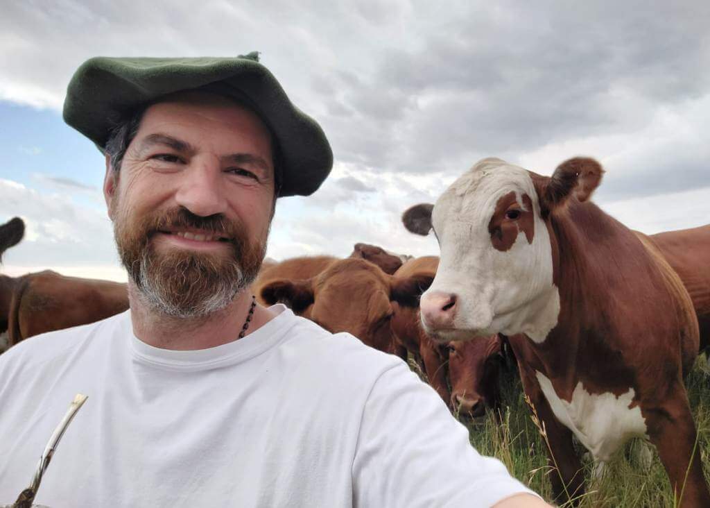 Hernán, el productor que con la ganadería quiere imitar a la naturaleza