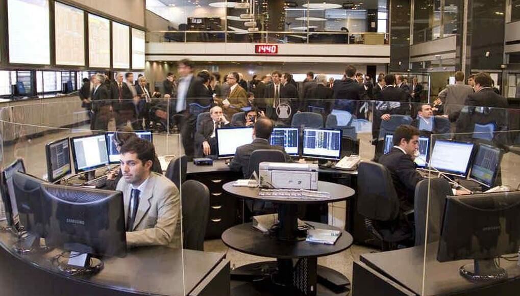 Mercados: con precios volátiles, recomiendan “afinar” la estrategia de coberturas